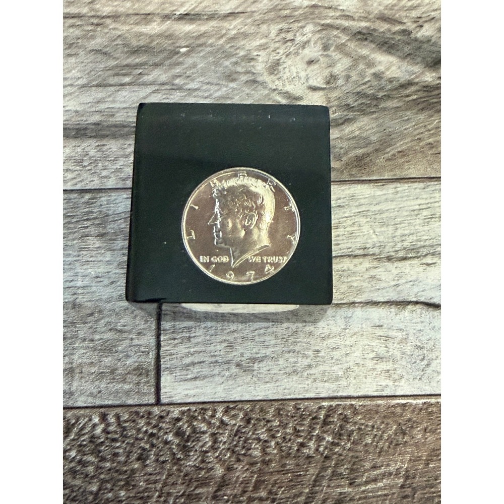 Vintage Lucite Coin Paperweight 1974‎ Kennedy Half Dollar MCM Acrylic Resin Cube